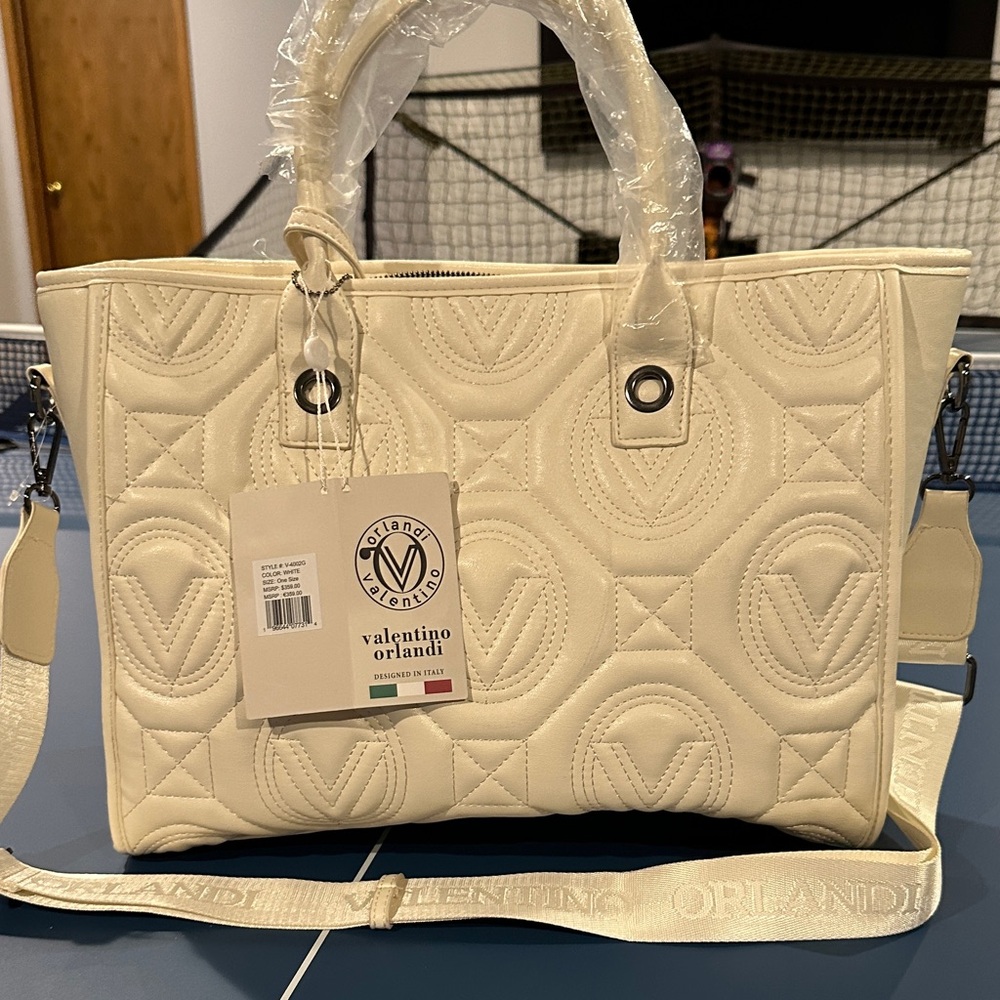 Valentino Orlandi Elegant Cream Tote